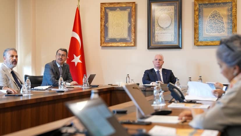 We Presented Our Research Report “Transit, Temporary, and Permanent Lives in Istanbul” to Istanbul Governor Davut Gül