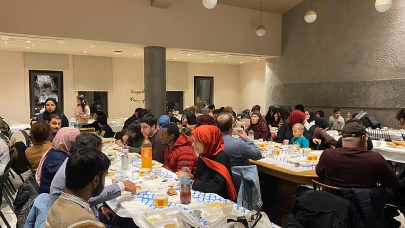 Department of Sociology Gathers at Traditional Iftar